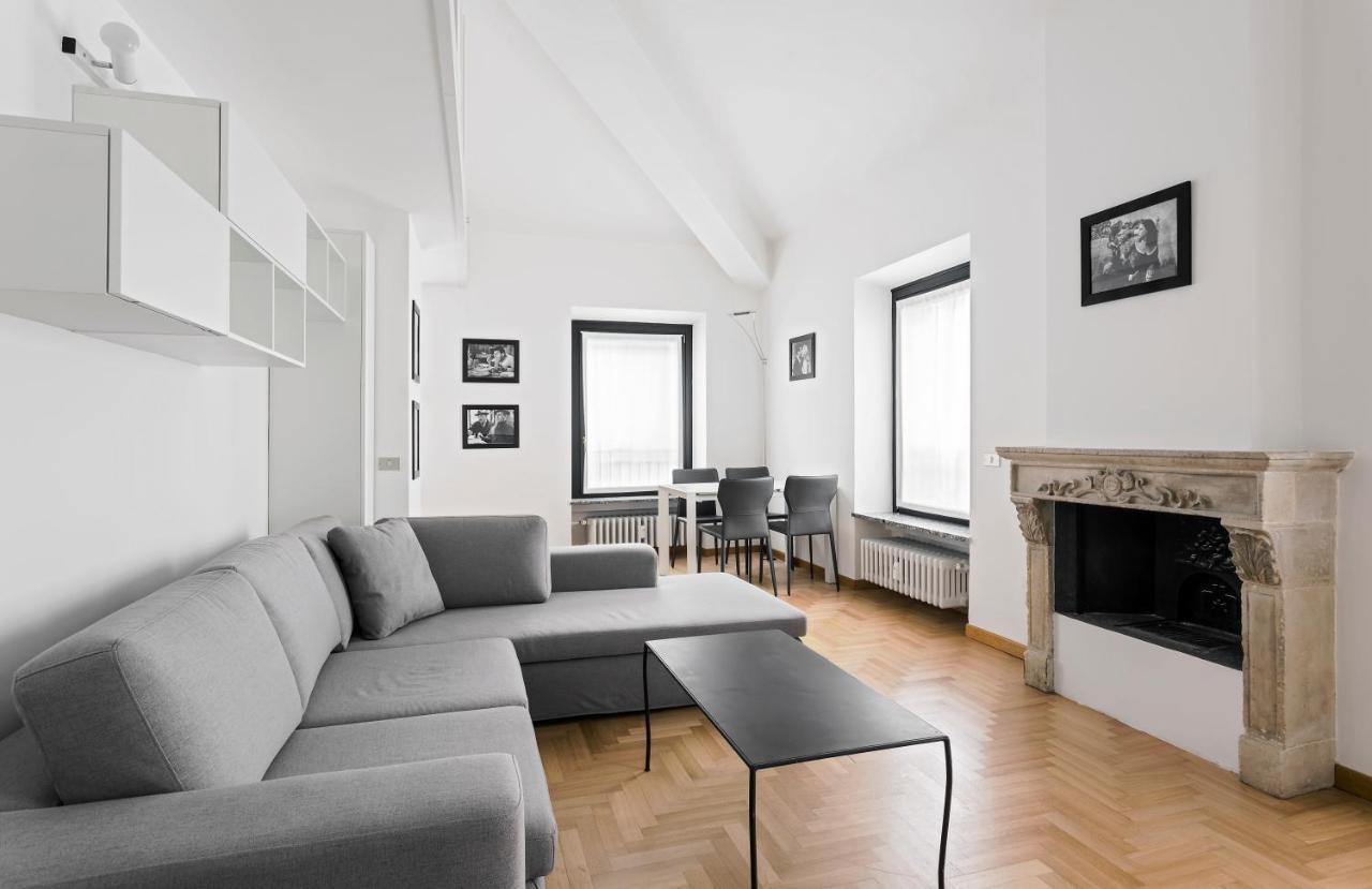 Appartement Living Brera, a unique experience - Vicolo Fiori à Milan Extérieur photo