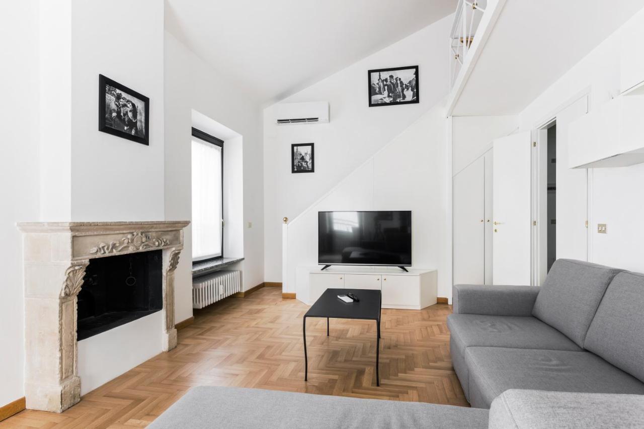 Appartement Living Brera, a unique experience - Vicolo Fiori à Milan Extérieur photo