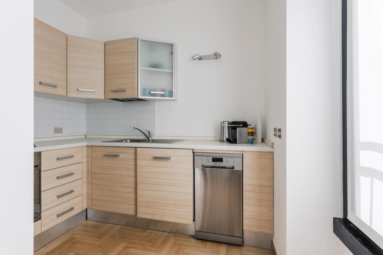 Appartement Living Brera, a unique experience - Vicolo Fiori à Milan Extérieur photo
